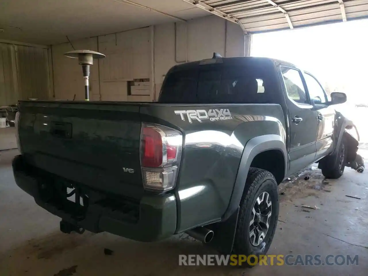 4 Photograph of a damaged car 3TMCZ5AN3MM436242 TOYOTA TACOMA 2021