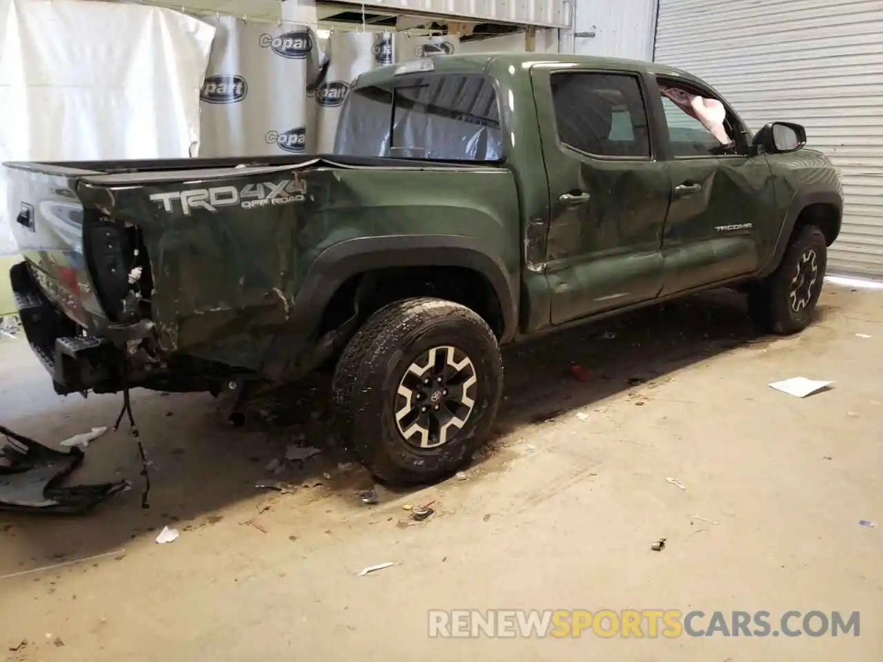 4 Photograph of a damaged car 3TMCZ5AN3MM451890 TOYOTA TACOMA 2021