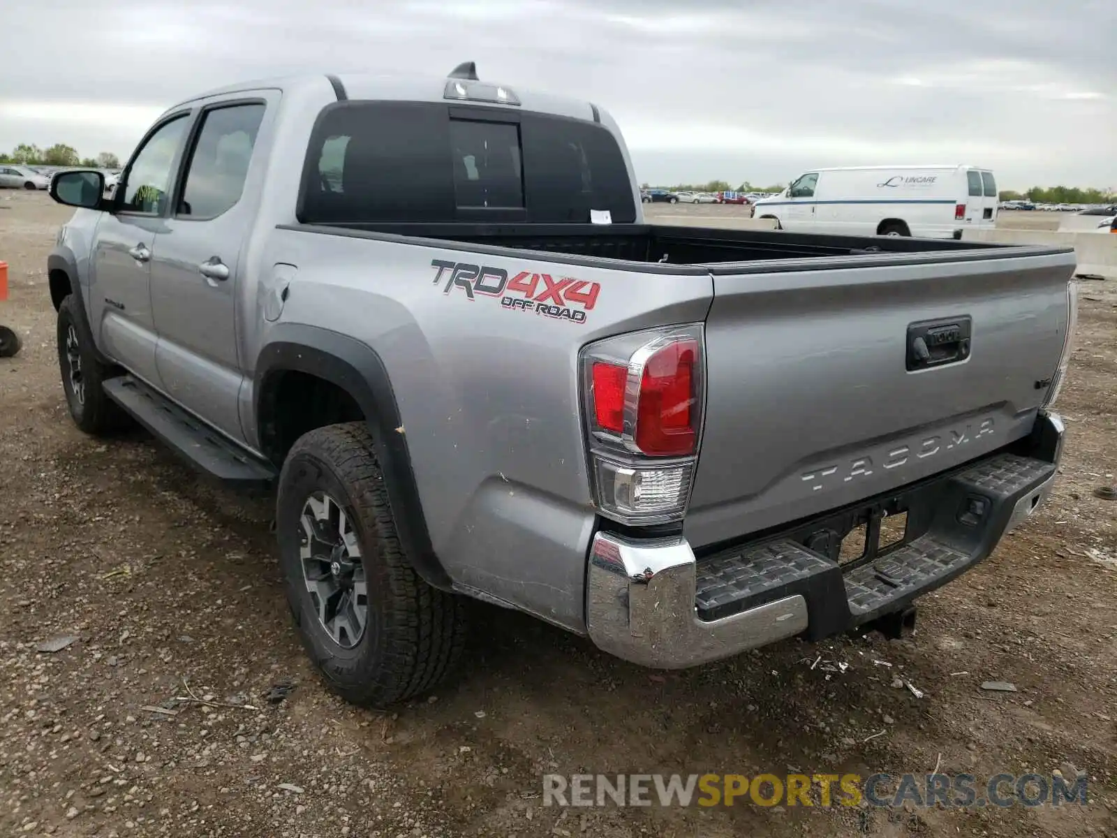 3 Photograph of a damaged car 3TMCZ5AN4MM376469 TOYOTA TACOMA 2021