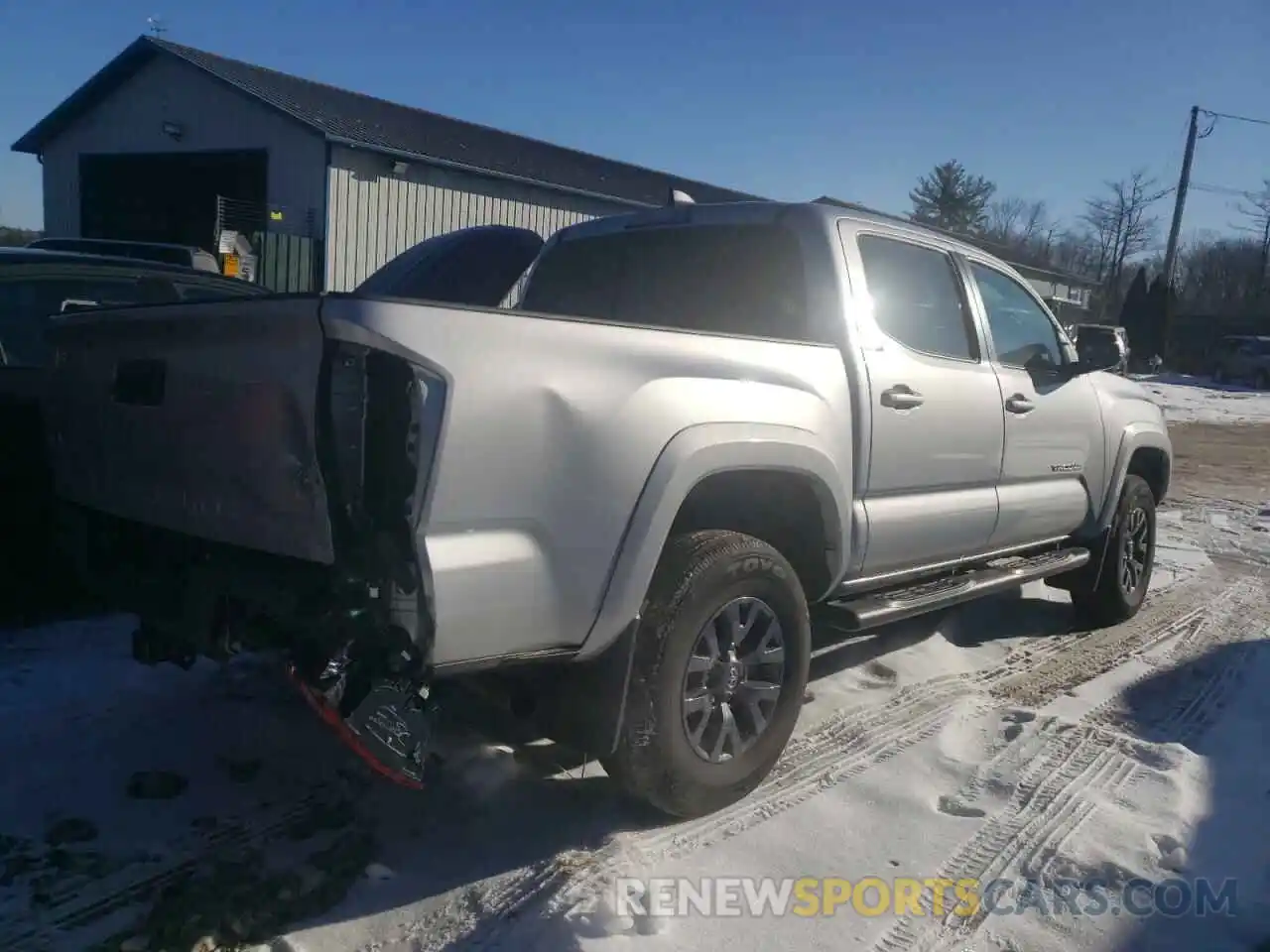 4 Photograph of a damaged car 3TMCZ5AN4MM376553 TOYOTA TACOMA 2021