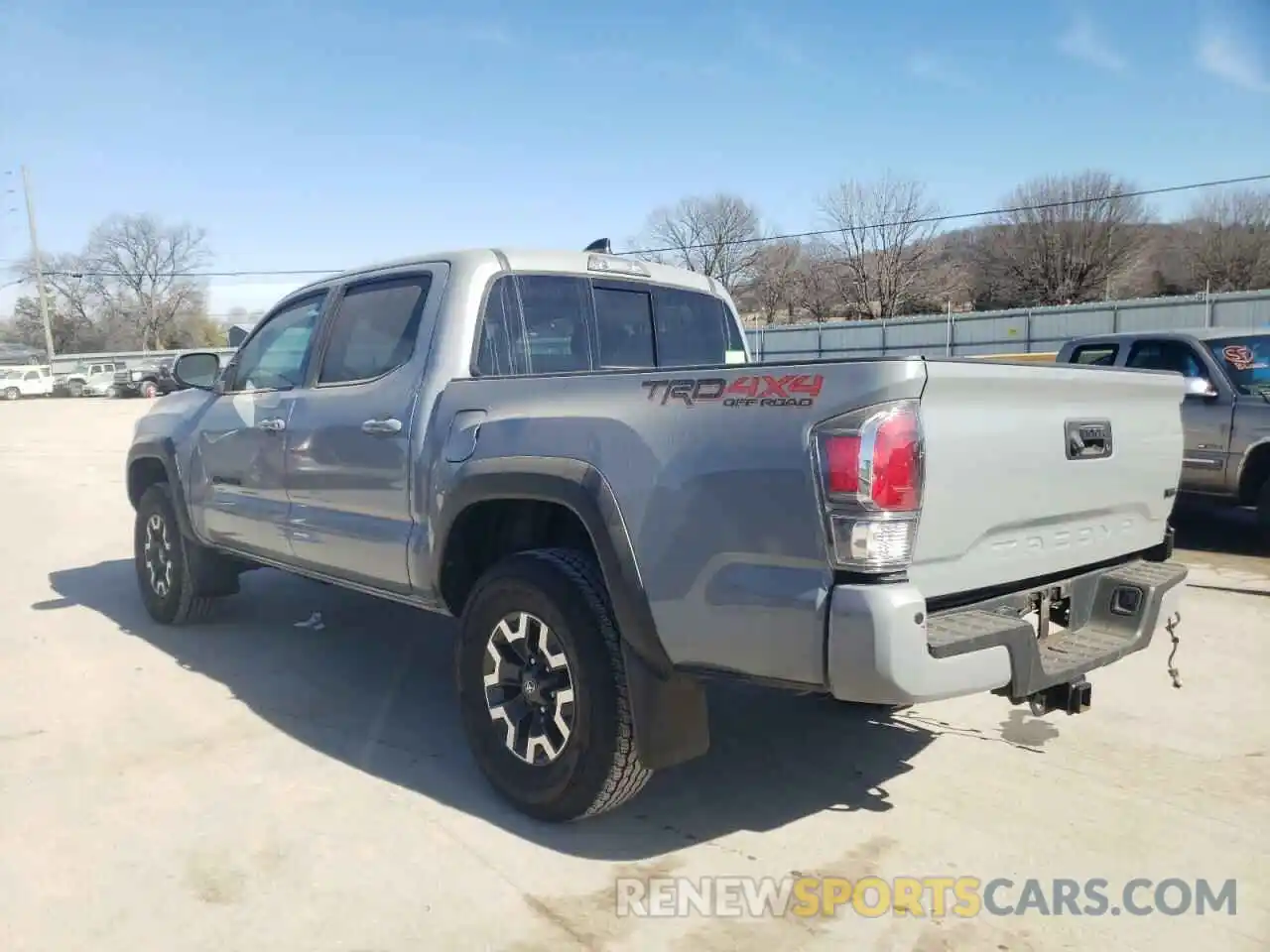 2 Photograph of a damaged car 3TMCZ5AN4MM379629 TOYOTA TACOMA 2021