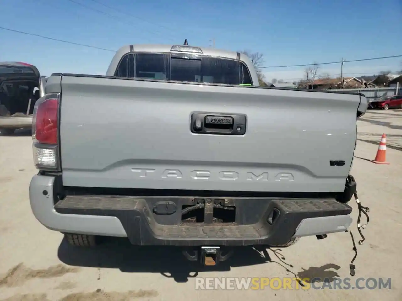 6 Photograph of a damaged car 3TMCZ5AN4MM379629 TOYOTA TACOMA 2021