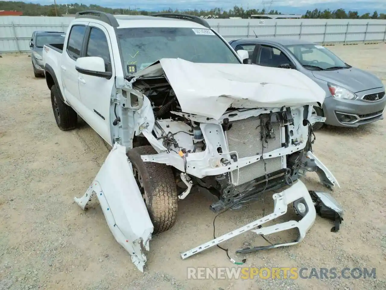 1 Photograph of a damaged car 3TMCZ5AN4MM382269 TOYOTA TACOMA 2021