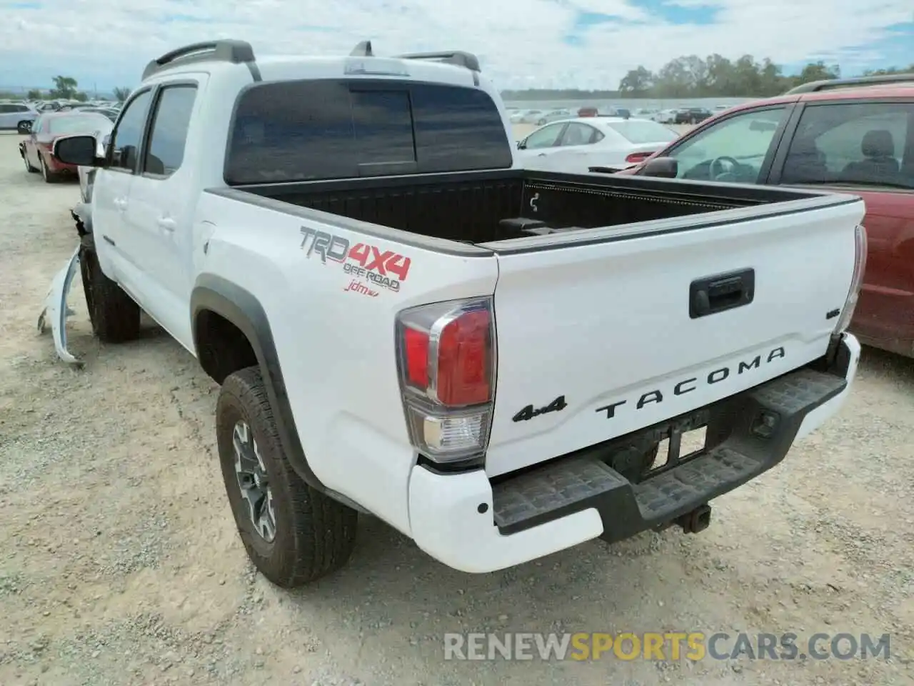 3 Photograph of a damaged car 3TMCZ5AN4MM382269 TOYOTA TACOMA 2021