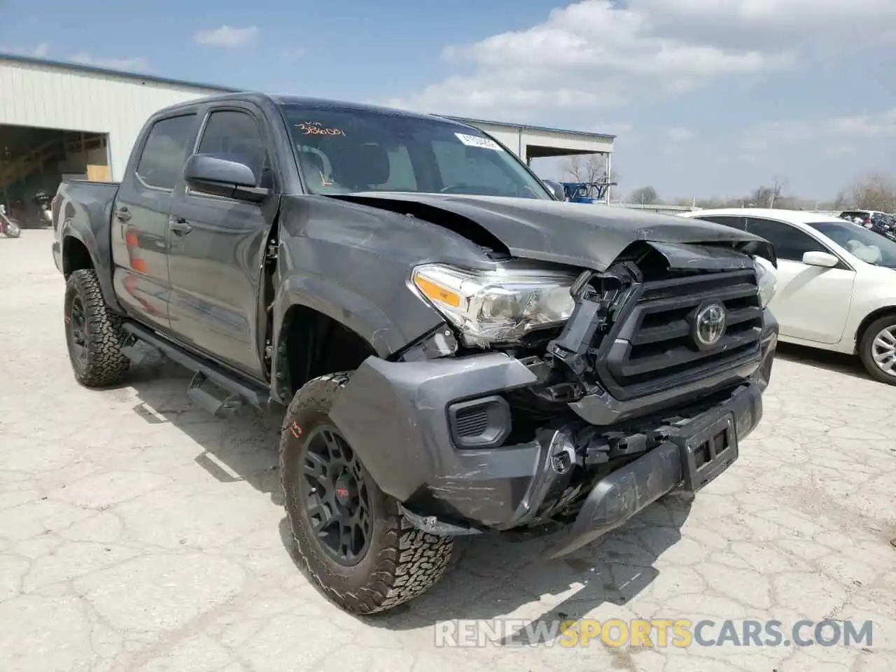 1 Фотография поврежденного автомобиля 3TMCZ5AN4MM386001 TOYOTA TACOMA 2021