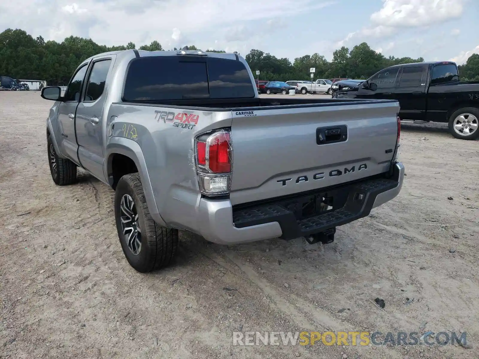 3 Photograph of a damaged car 3TMCZ5AN4MM386919 TOYOTA TACOMA 2021