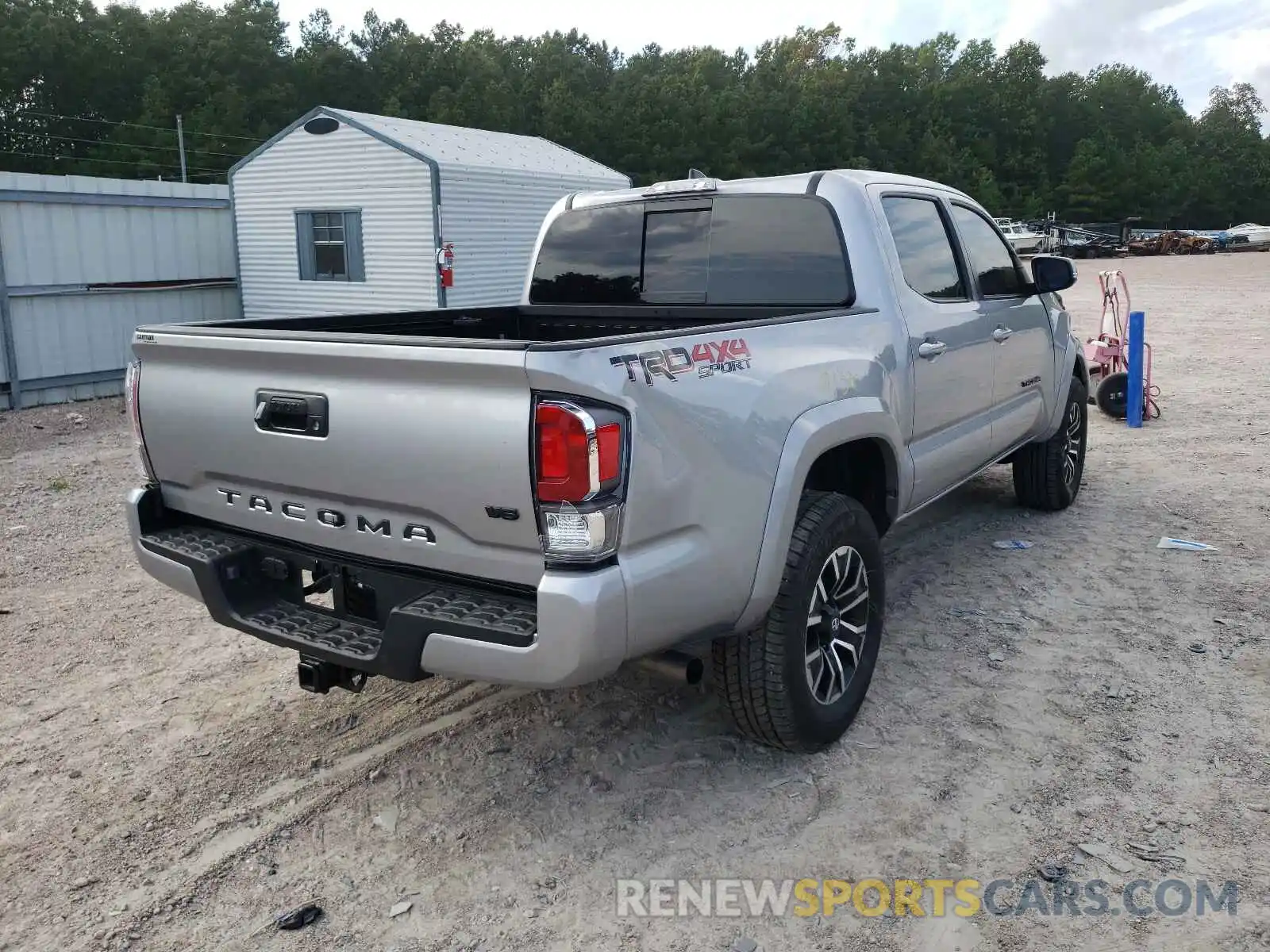 4 Photograph of a damaged car 3TMCZ5AN4MM386919 TOYOTA TACOMA 2021