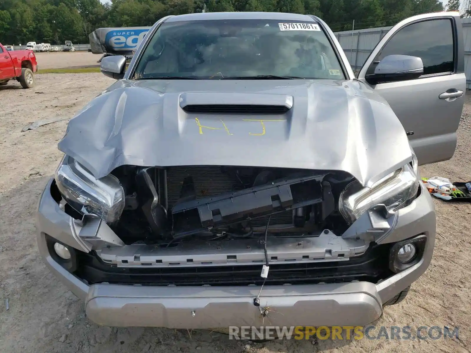 7 Photograph of a damaged car 3TMCZ5AN4MM386919 TOYOTA TACOMA 2021