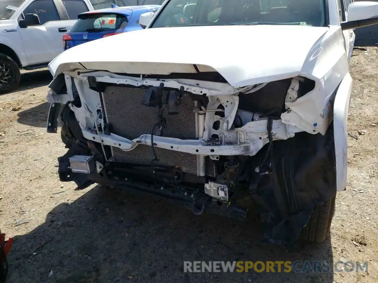 9 Photograph of a damaged car 3TMCZ5AN4MM387696 TOYOTA TACOMA 2021