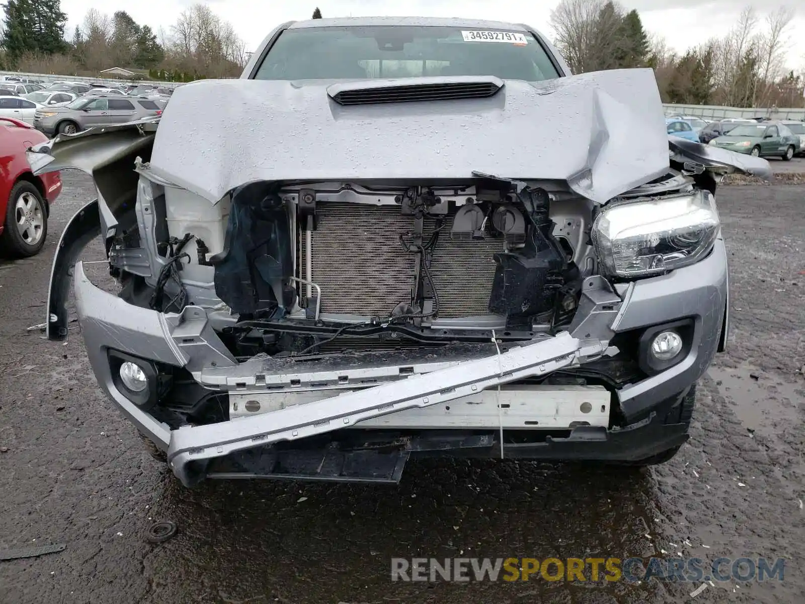 9 Photograph of a damaged car 3TMCZ5AN4MM392932 TOYOTA TACOMA 2021