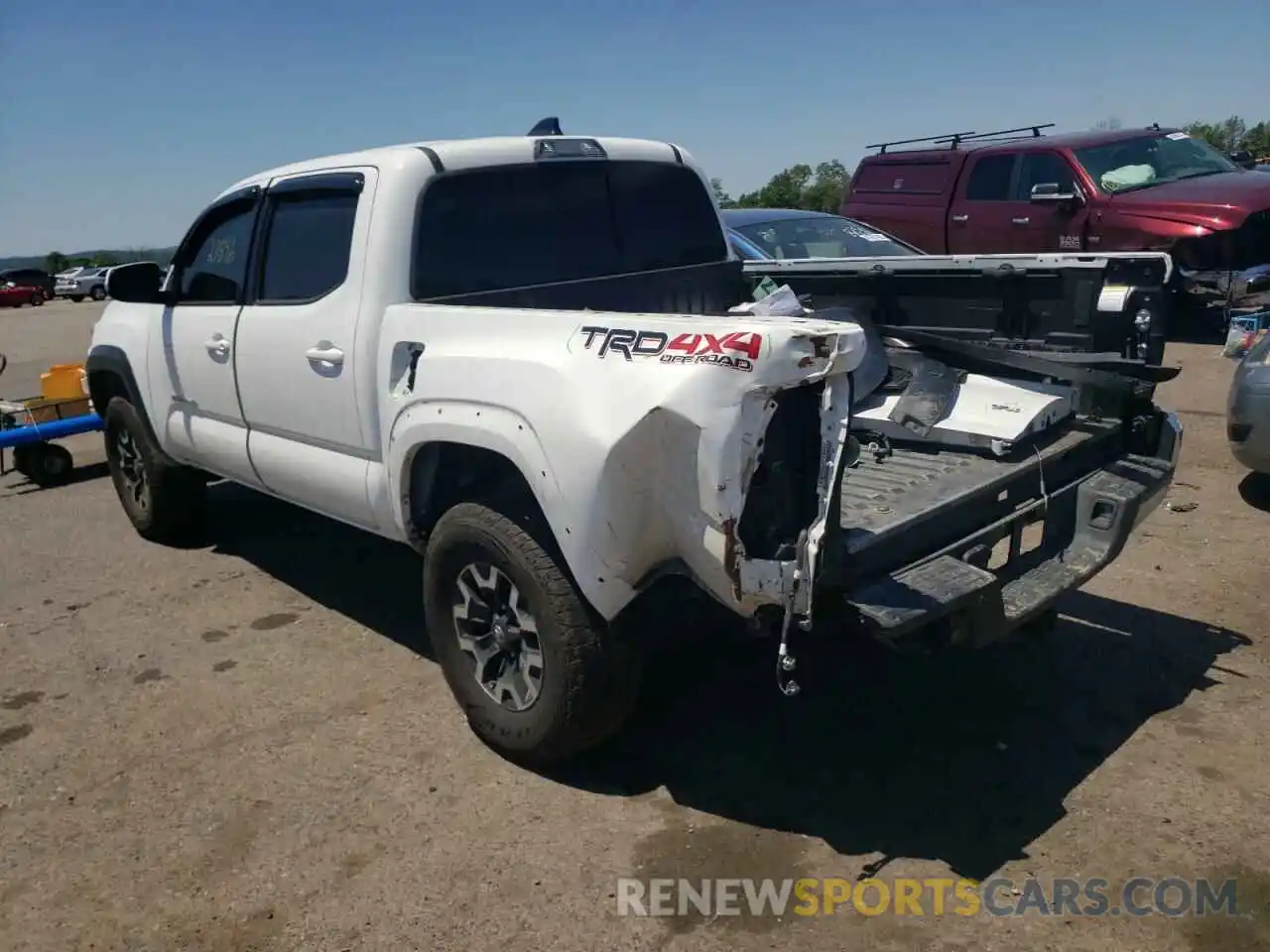 3 Photograph of a damaged car 3TMCZ5AN4MM395006 TOYOTA TACOMA 2021