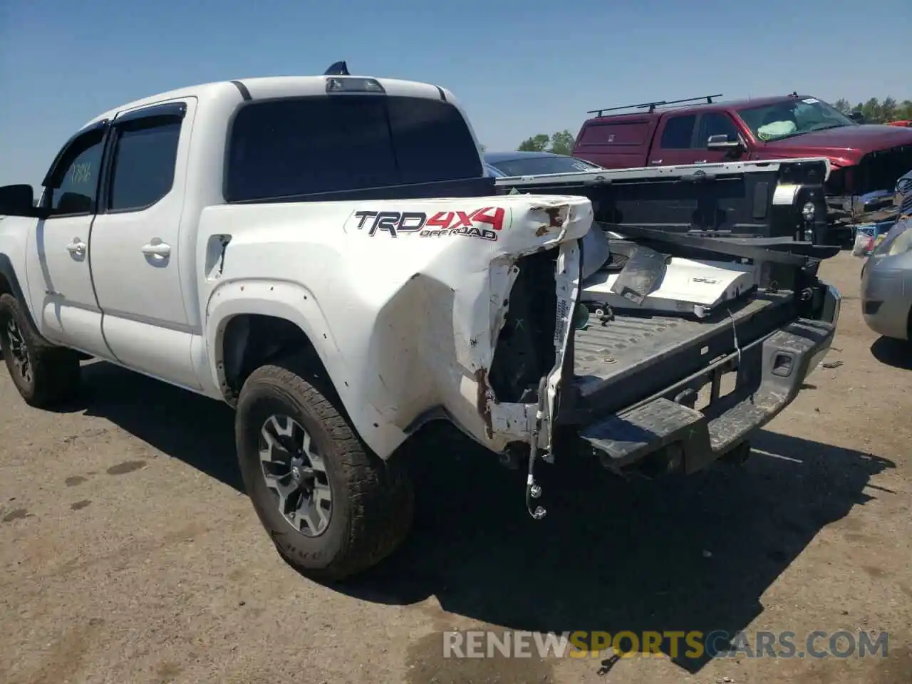 9 Photograph of a damaged car 3TMCZ5AN4MM395006 TOYOTA TACOMA 2021