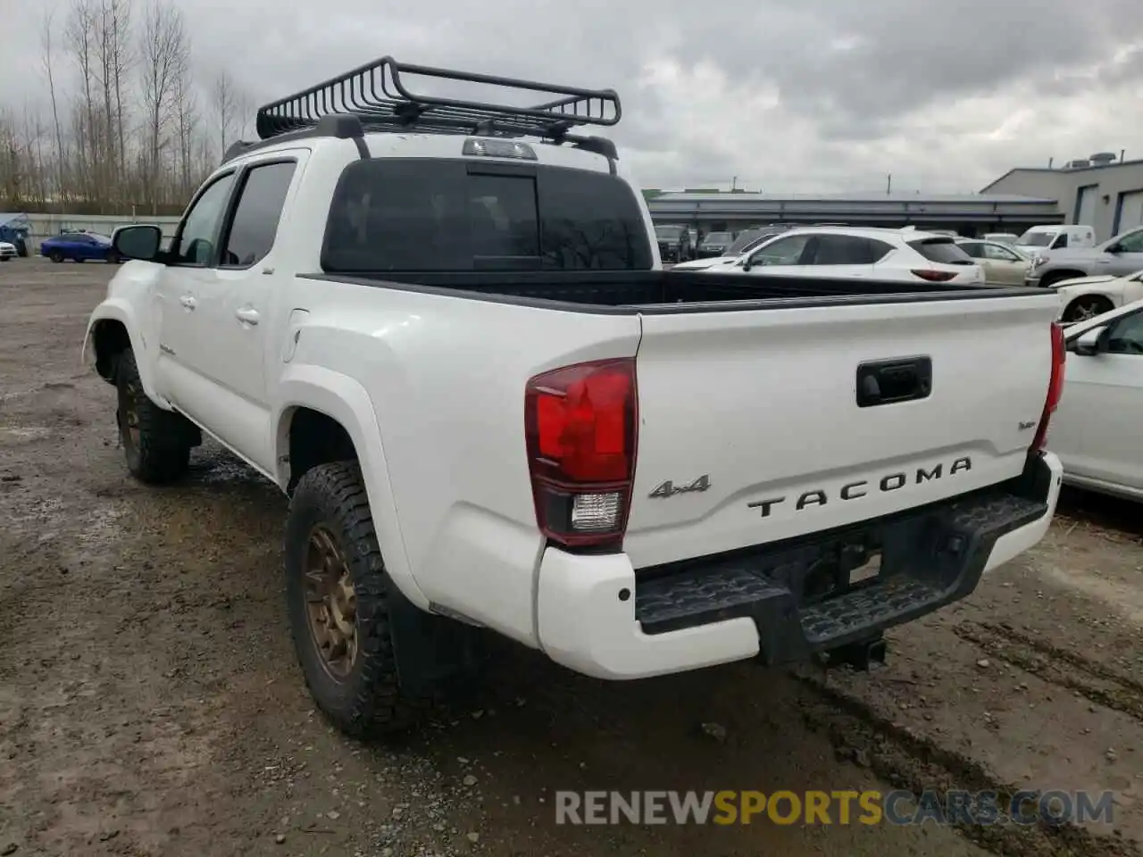 3 Photograph of a damaged car 3TMCZ5AN4MM395992 TOYOTA TACOMA 2021