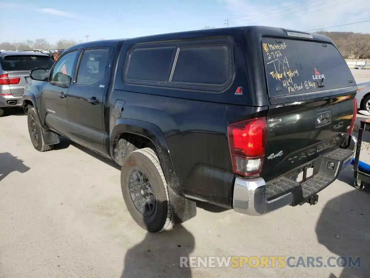 3 Photograph of a damaged car 3TMCZ5AN4MM407784 TOYOTA TACOMA 2021