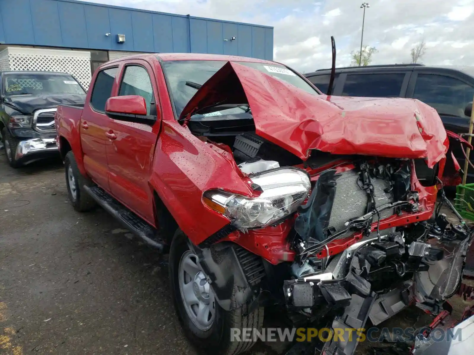 1 Photograph of a damaged car 3TMCZ5AN4MM411866 TOYOTA TACOMA 2021