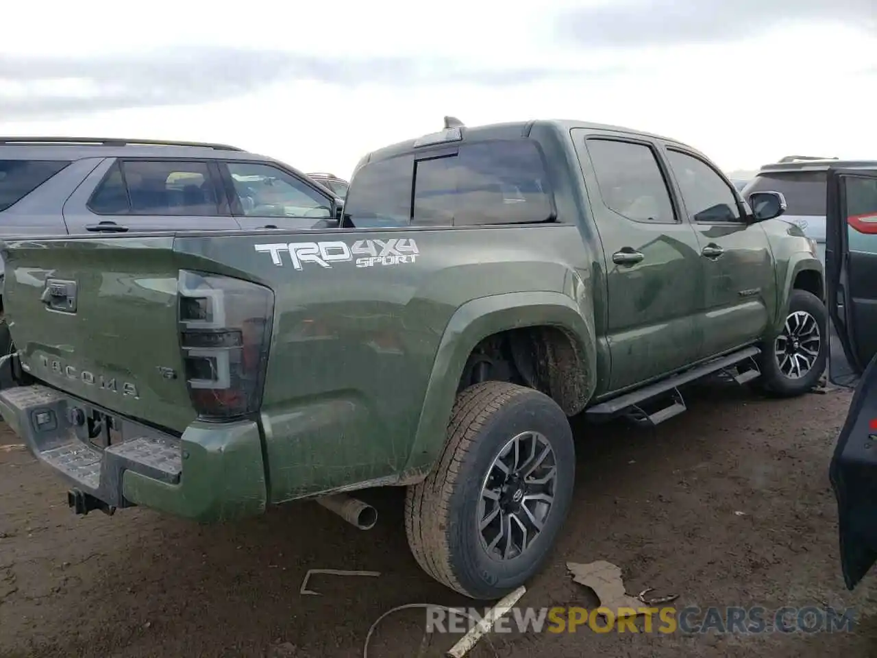 3 Photograph of a damaged car 3TMCZ5AN4MM418431 TOYOTA TACOMA 2021