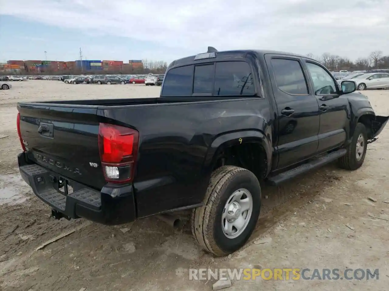 4 Photograph of a damaged car 3TMCZ5AN4MM423581 TOYOTA TACOMA 2021