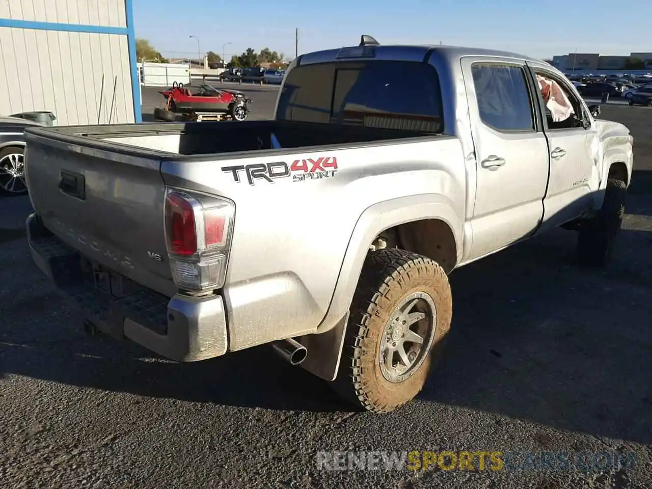 4 Фотография поврежденного автомобиля 3TMCZ5AN4MM427291 TOYOTA TACOMA 2021