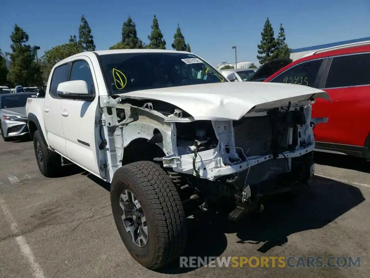 1 Photograph of a damaged car 3TMCZ5AN5MM374763 TOYOTA TACOMA 2021