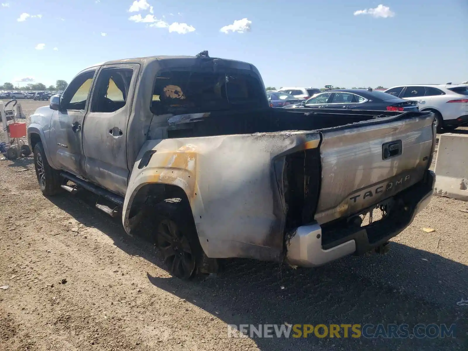 3 Photograph of a damaged car 3TMCZ5AN5MM378974 TOYOTA TACOMA 2021