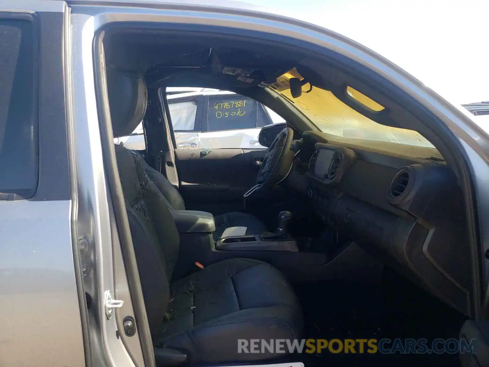 5 Photograph of a damaged car 3TMCZ5AN5MM378974 TOYOTA TACOMA 2021