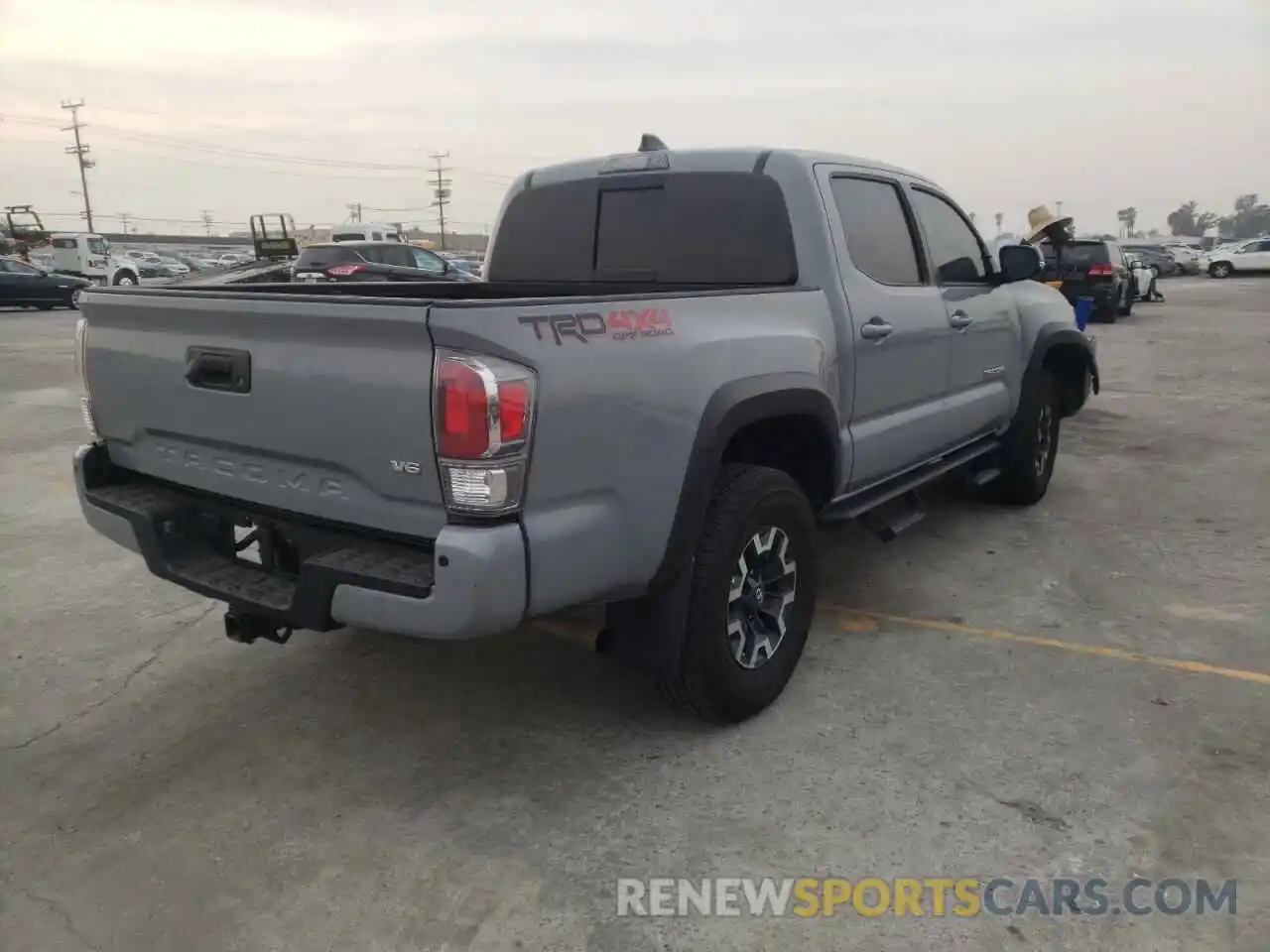 4 Photograph of a damaged car 3TMCZ5AN5MM382698 TOYOTA TACOMA 2021