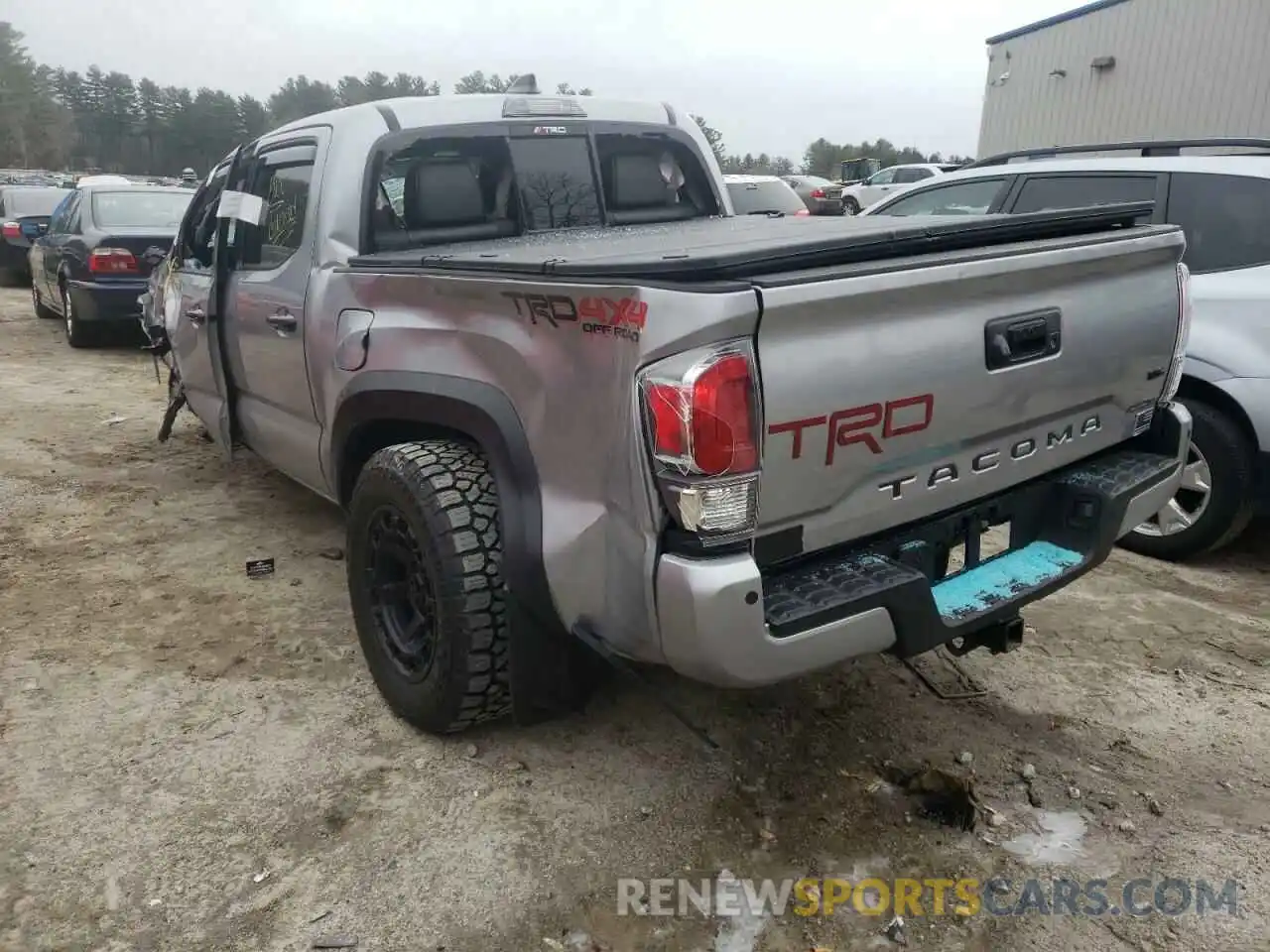 3 Фотография поврежденного автомобиля 3TMCZ5AN5MM387366 TOYOTA TACOMA 2021