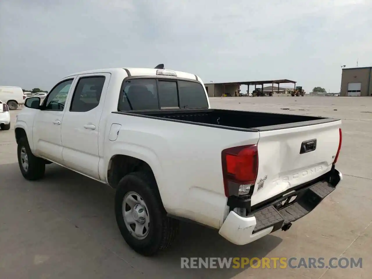 9 Photograph of a damaged car 3TMCZ5AN5MM387626 TOYOTA TACOMA 2021