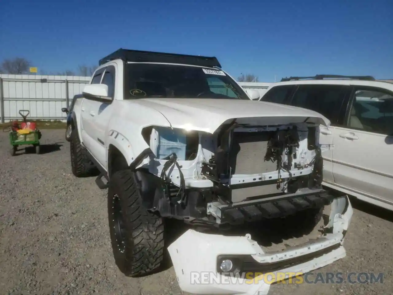 9 Photograph of a damaged car 3TMCZ5AN5MM388906 TOYOTA TACOMA 2021