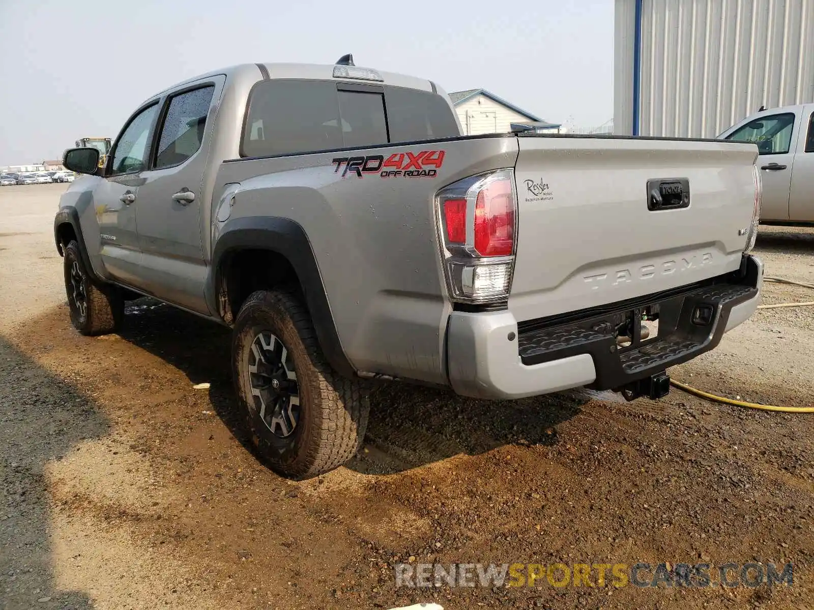 3 Photograph of a damaged car 3TMCZ5AN5MM389697 TOYOTA TACOMA 2021