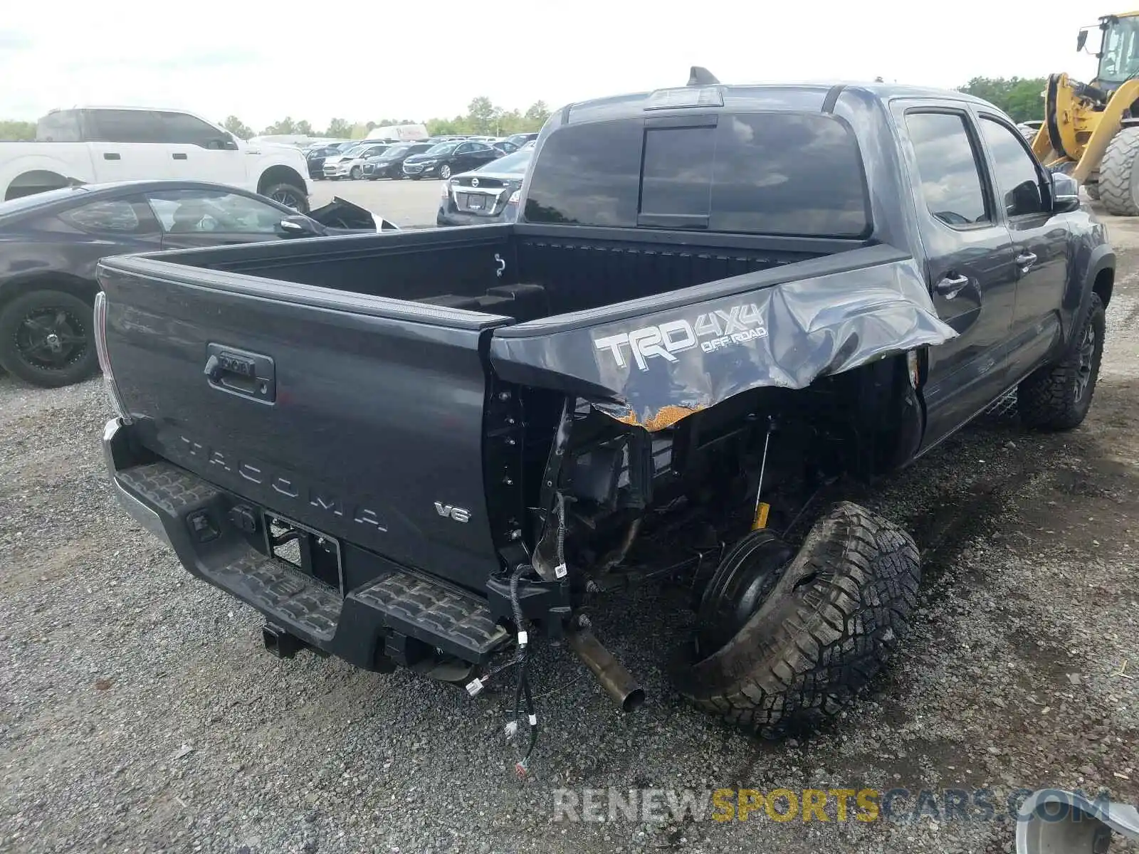 4 Photograph of a damaged car 3TMCZ5AN5MM396701 TOYOTA TACOMA 2021