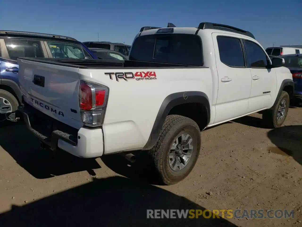 4 Фотография поврежденного автомобиля 3TMCZ5AN5MM398030 TOYOTA TACOMA 2021