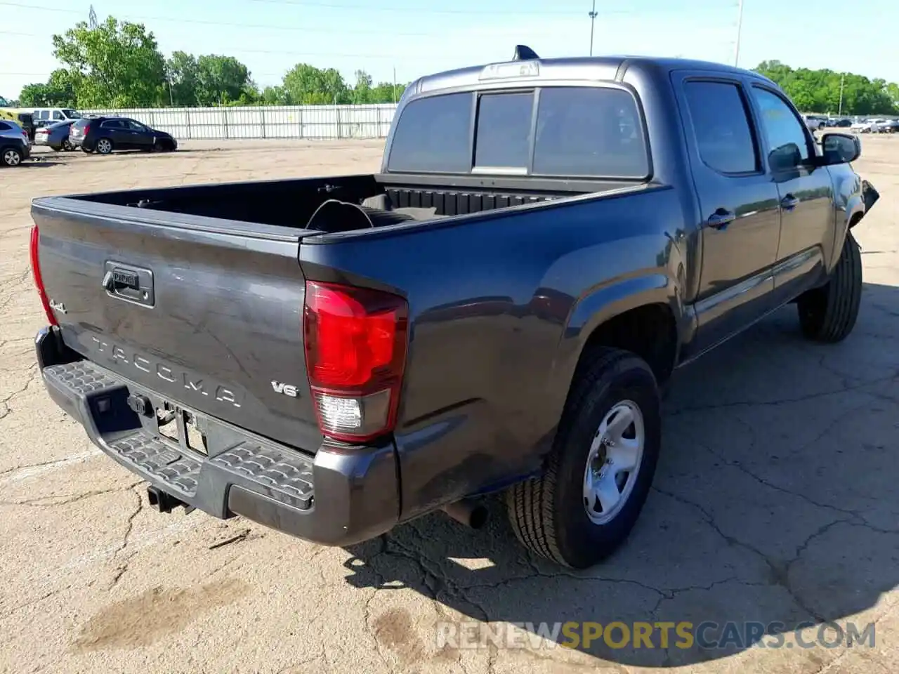 4 Photograph of a damaged car 3TMCZ5AN5MM401234 TOYOTA TACOMA 2021