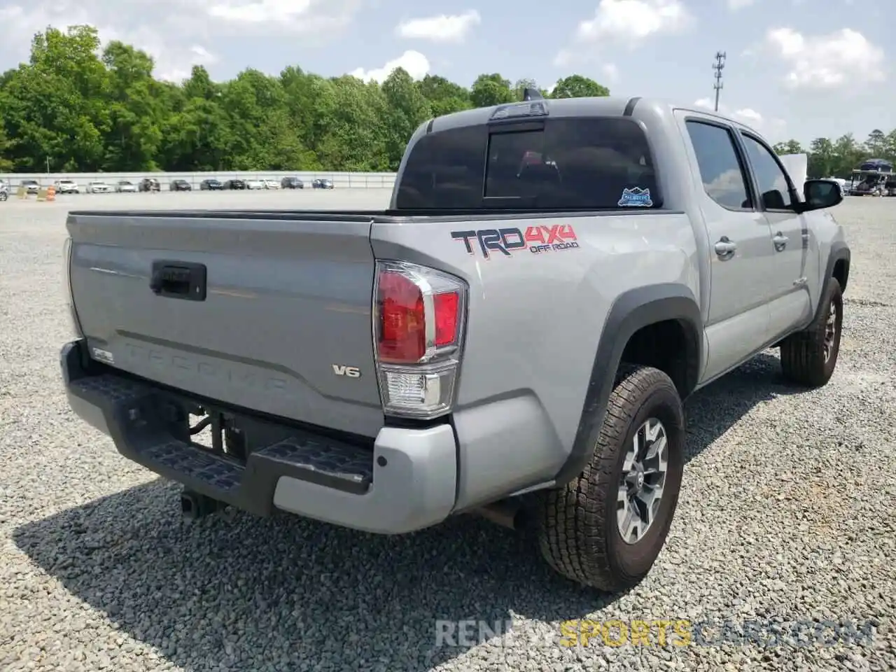 4 Photograph of a damaged car 3TMCZ5AN5MM405381 TOYOTA TACOMA 2021