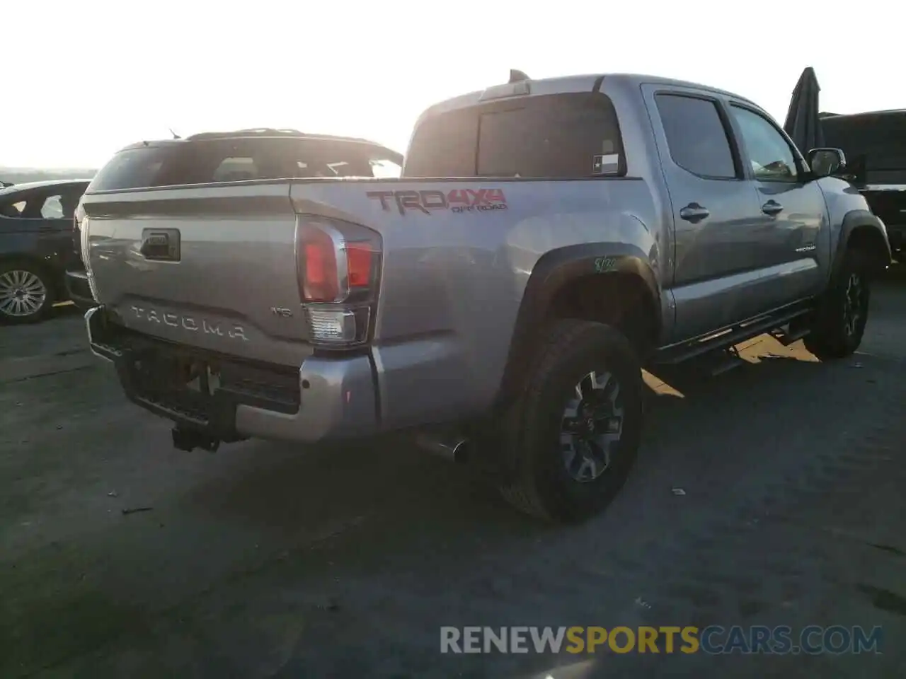 4 Photograph of a damaged car 3TMCZ5AN5MM405980 TOYOTA TACOMA 2021