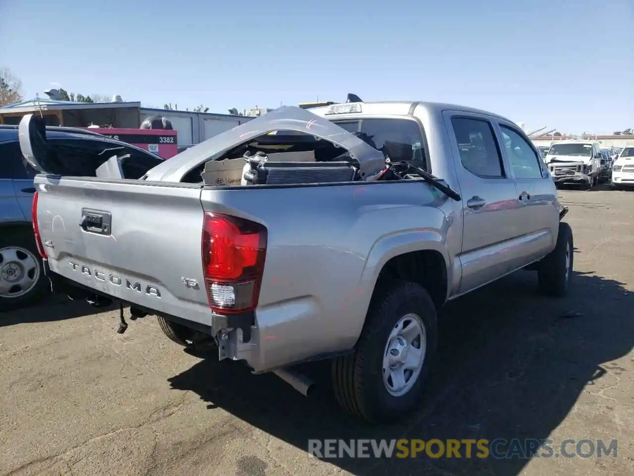 4 Photograph of a damaged car 3TMCZ5AN5MM406496 TOYOTA TACOMA 2021