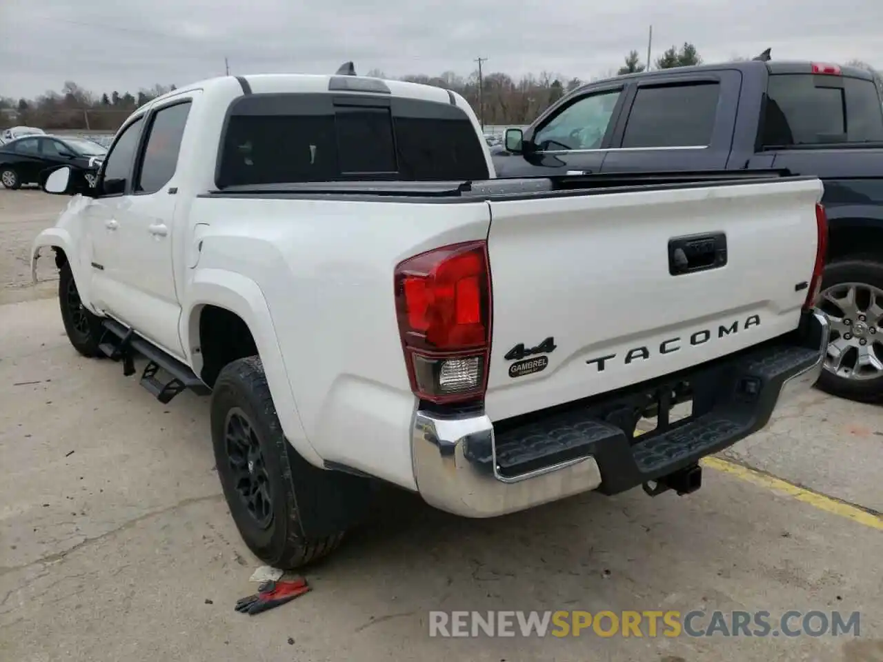 3 Photograph of a damaged car 3TMCZ5AN5MM410791 TOYOTA TACOMA 2021