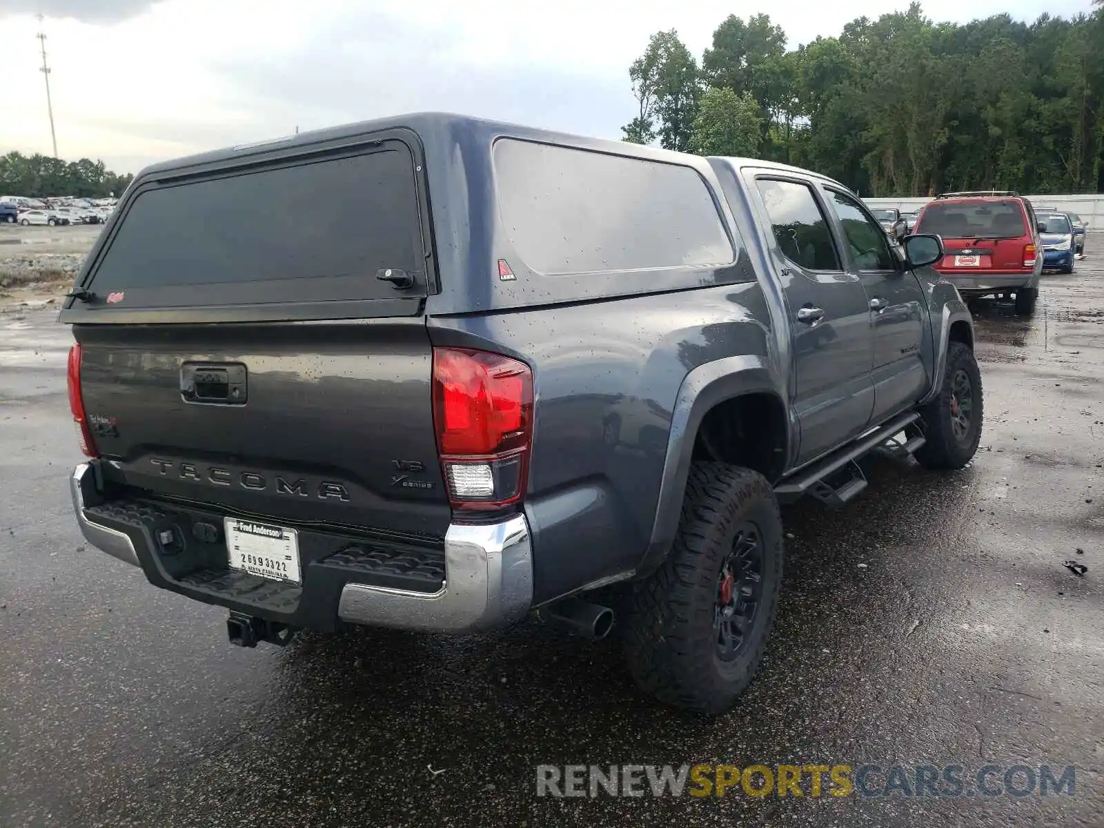 4 Photograph of a damaged car 3TMCZ5AN5MM414050 TOYOTA TACOMA 2021