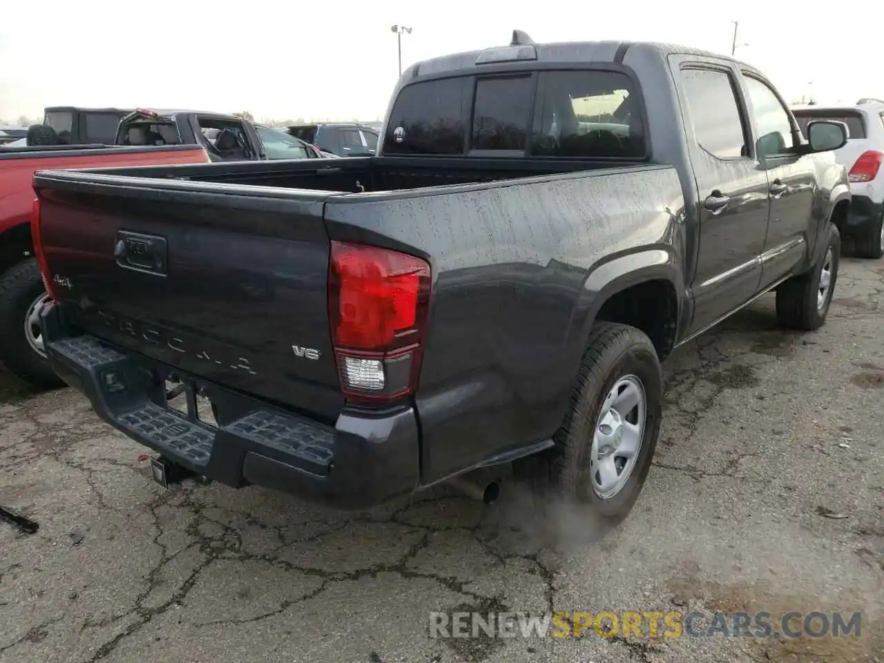 4 Photograph of a damaged car 3TMCZ5AN5MM421502 TOYOTA TACOMA 2021