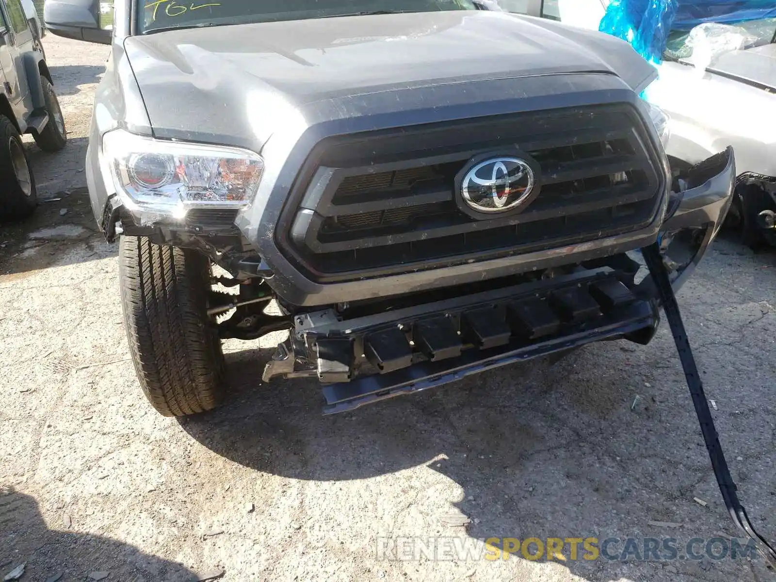 9 Photograph of a damaged car 3TMCZ5AN5MM422147 TOYOTA TACOMA 2021