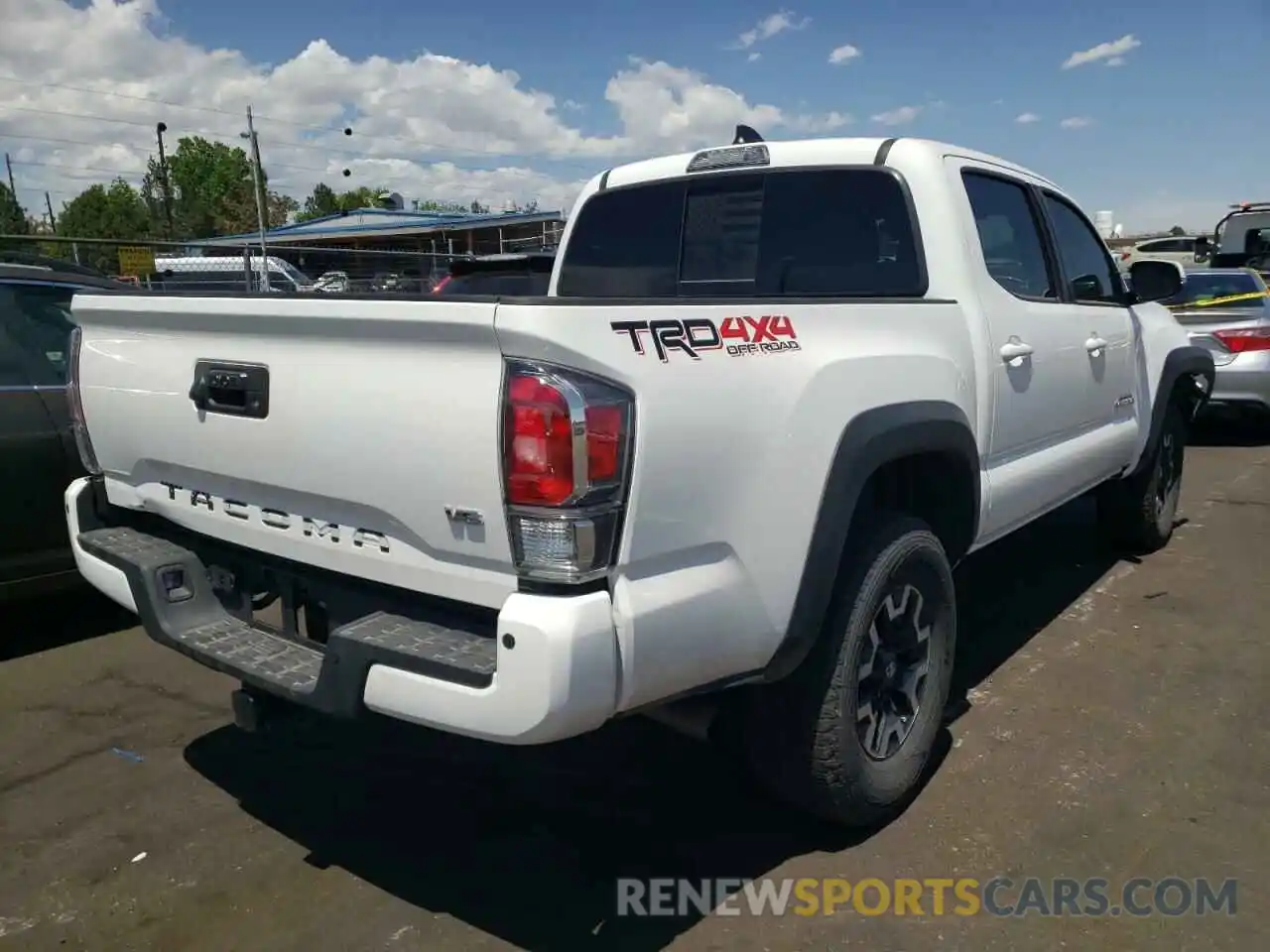 4 Фотография поврежденного автомобиля 3TMCZ5AN5MM441555 TOYOTA TACOMA 2021