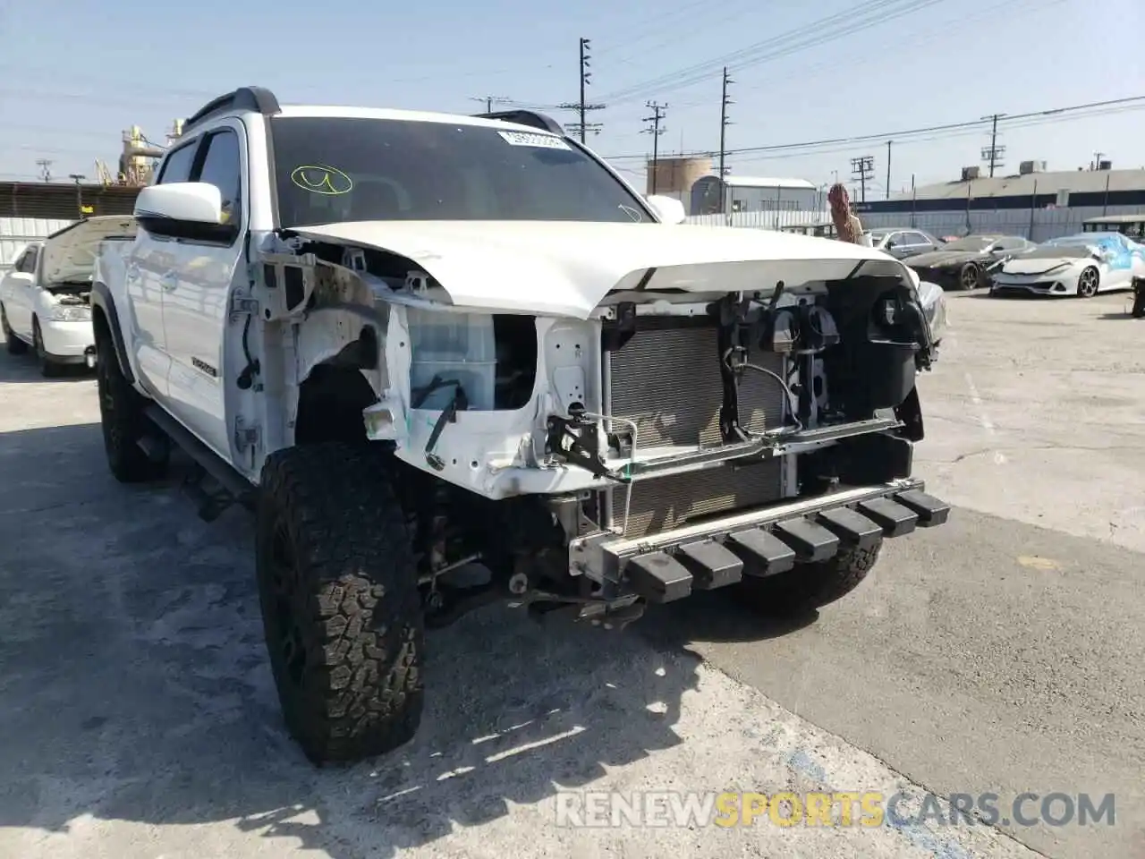 9 Photograph of a damaged car 3TMCZ5AN5MM443046 TOYOTA TACOMA 2021