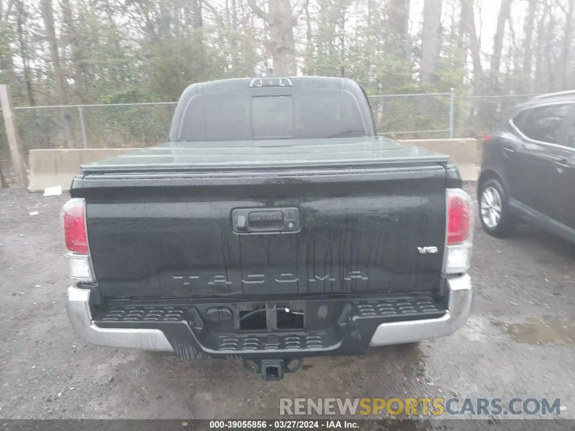 16 Photograph of a damaged car 3TMCZ5AN6MM374934 TOYOTA TACOMA 2021