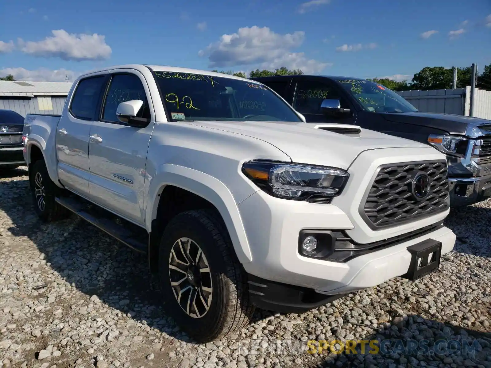 1 Photograph of a damaged car 3TMCZ5AN6MM379759 TOYOTA TACOMA 2021