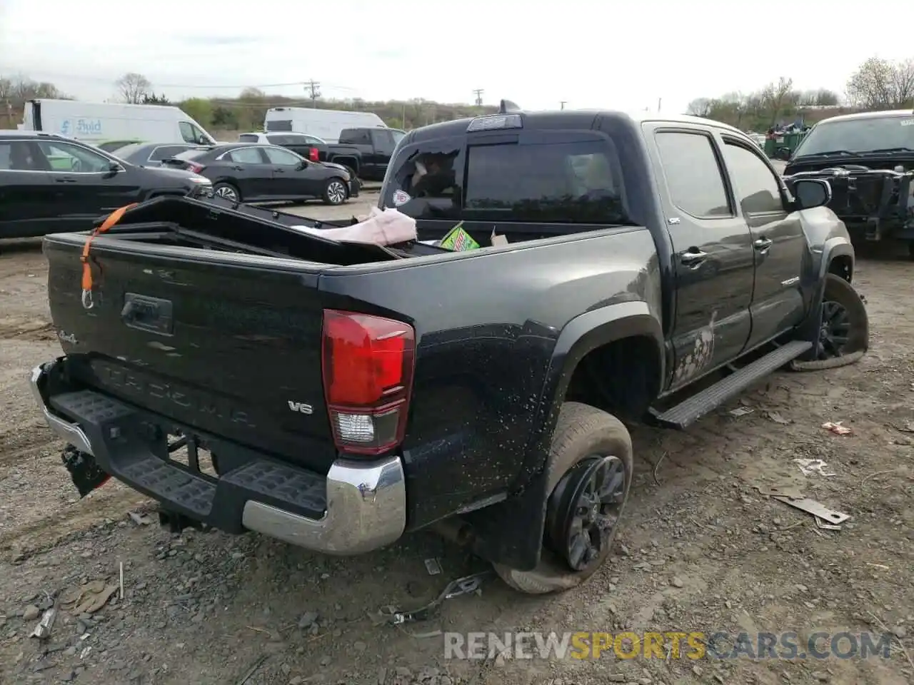 4 Photograph of a damaged car 3TMCZ5AN6MM383102 TOYOTA TACOMA 2021