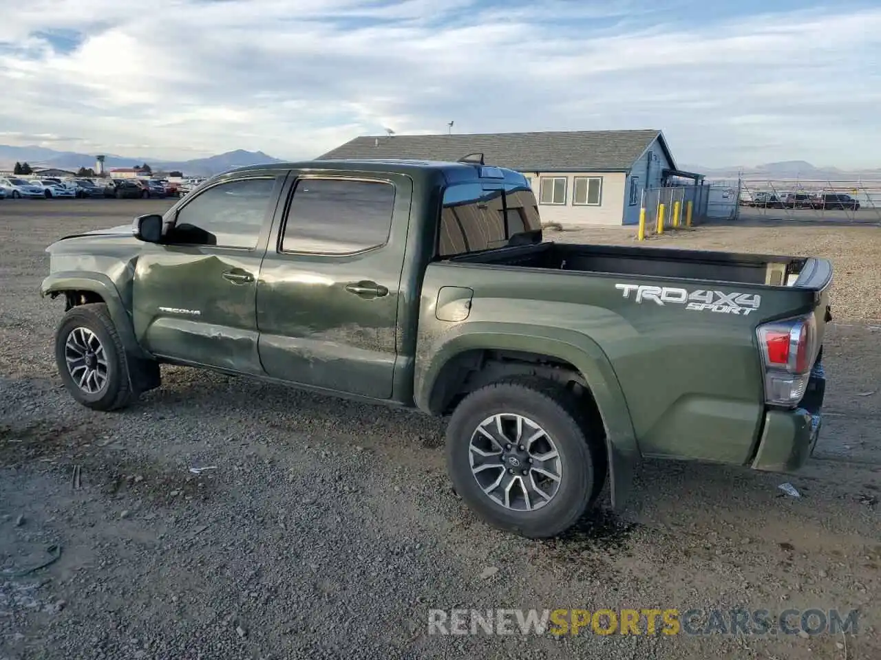 2 Photograph of a damaged car 3TMCZ5AN6MM385819 TOYOTA TACOMA 2021