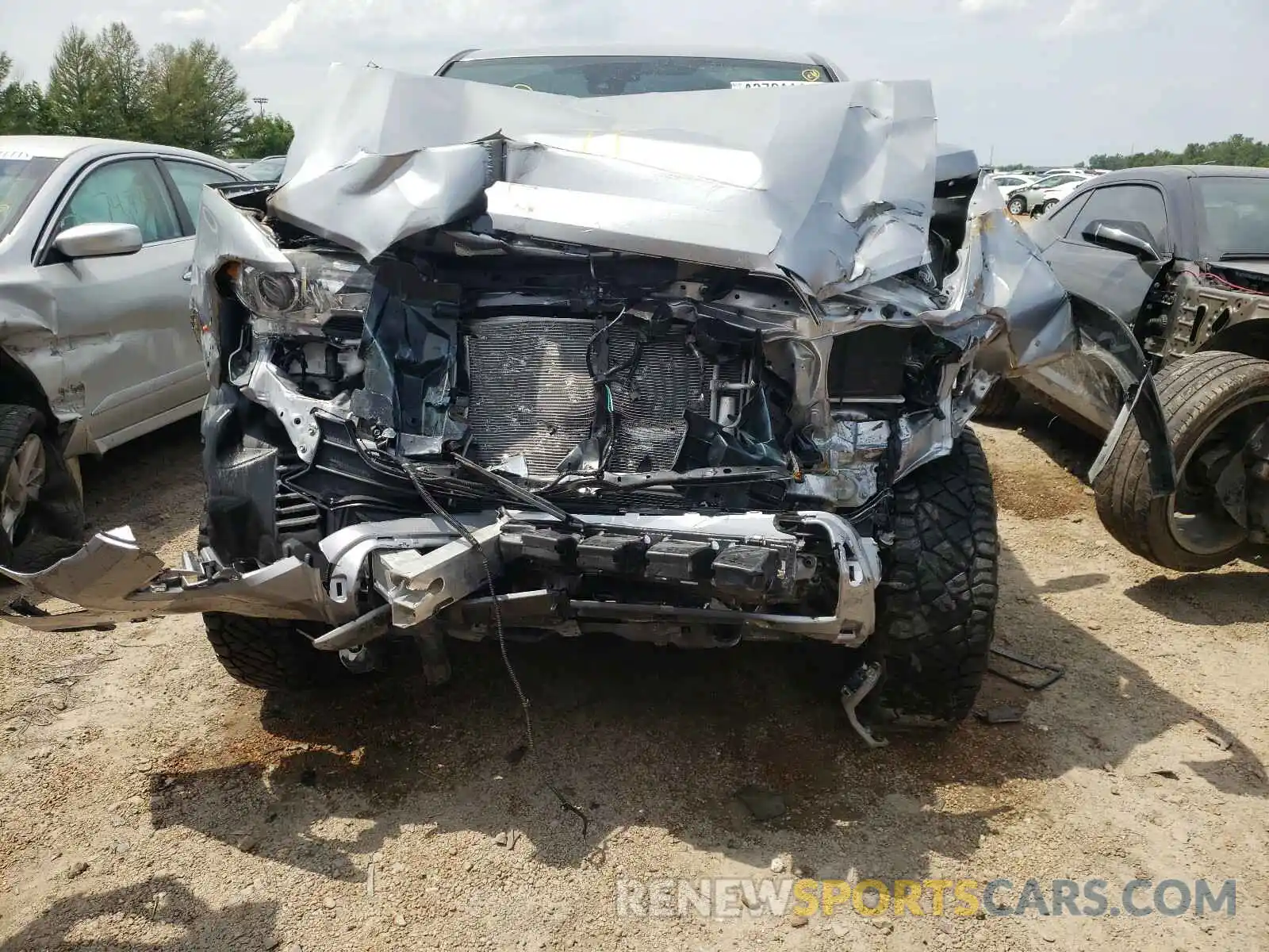 7 Photograph of a damaged car 3TMCZ5AN6MM391247 TOYOTA TACOMA 2021