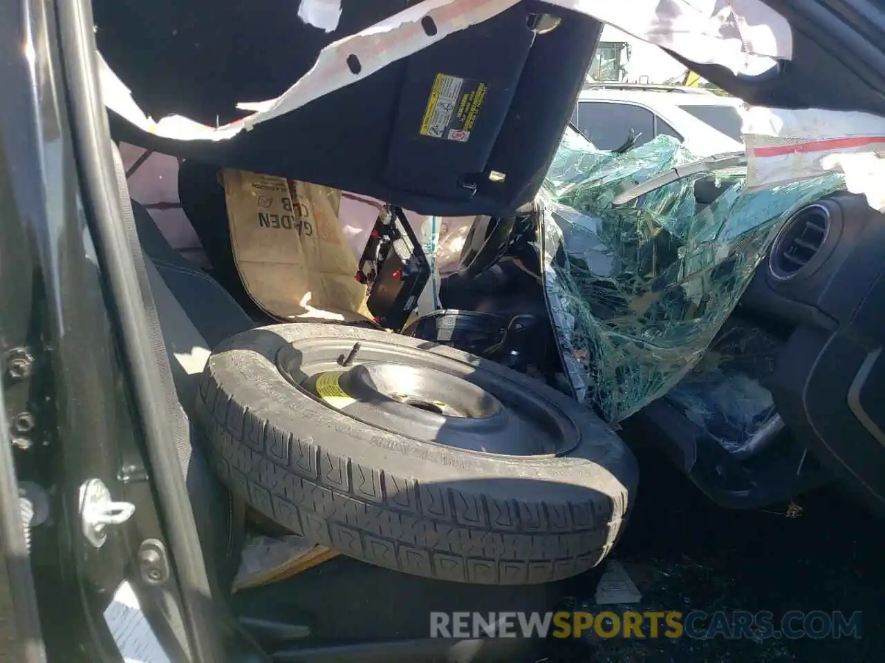 5 Photograph of a damaged car 3TMCZ5AN6MM398196 TOYOTA TACOMA 2021