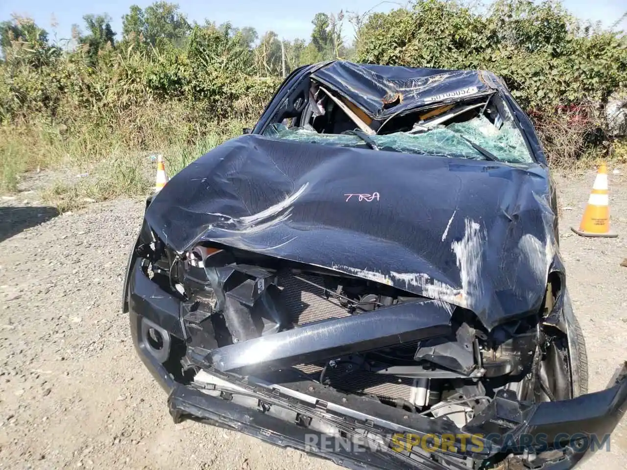 9 Photograph of a damaged car 3TMCZ5AN6MM398196 TOYOTA TACOMA 2021