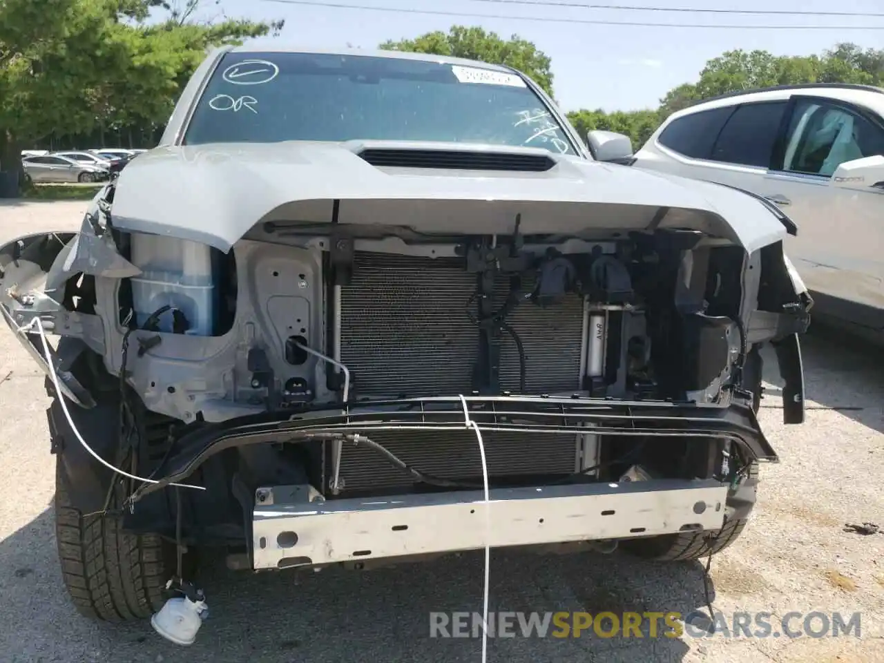 9 Photograph of a damaged car 3TMCZ5AN6MM407074 TOYOTA TACOMA 2021